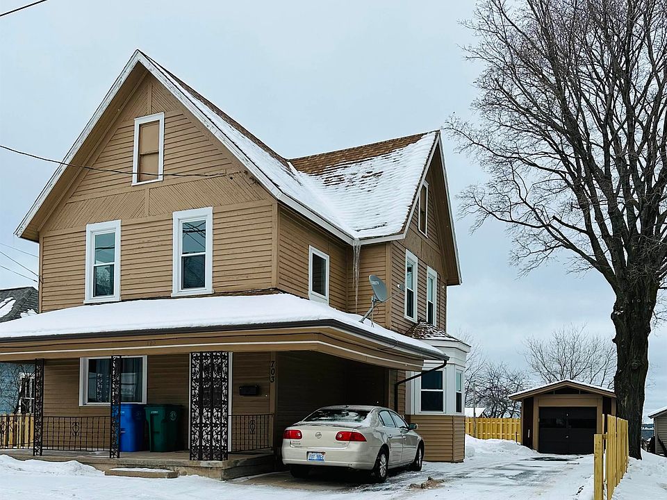 1st image of 703 Champion St