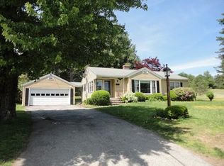 149 Grove St, Paxton, MA 01612