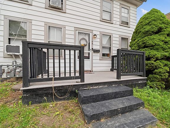 3rd image of 48 New York Street
