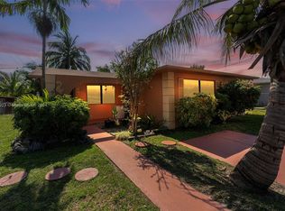 8259 NW 12th Ct, Miami, FL 33147
