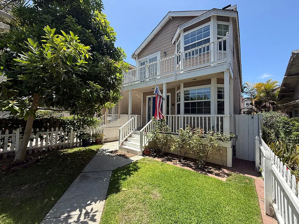 432 E Ave