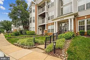 2015 Gov Thomas Bladen Way #203