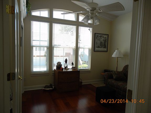 5th image of 132 Sunset Cir S