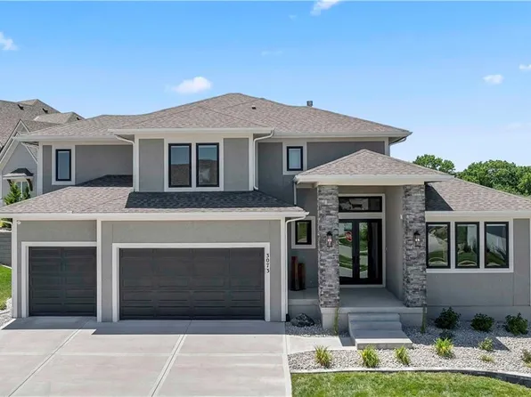 3073 NW Thoreau Ln, Lees Summit, MO 64081