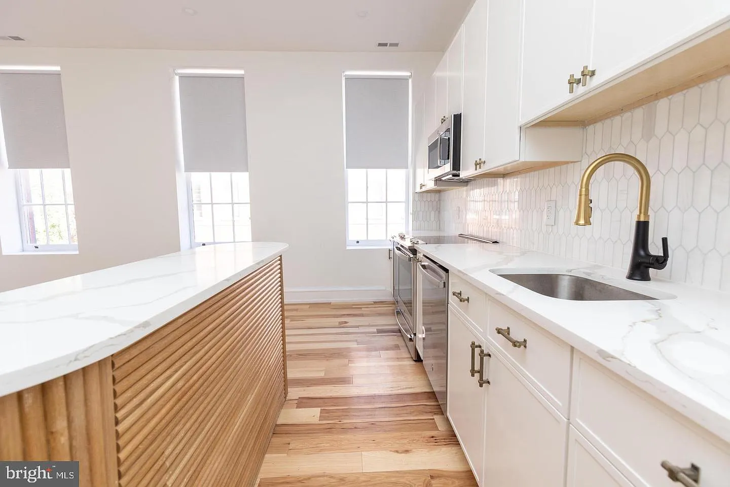 2 bed, 2.0 bath, 1500 sqft, $2,800 — Photo 3