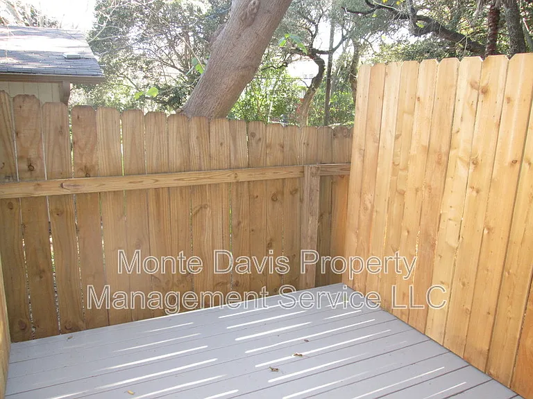 513 S Park Dr #103 — Photo 18