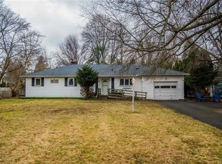 51 Brookview Dr, Rochester, NY 14617