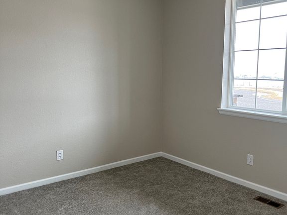 2nd image of 414 Kansas Ave
