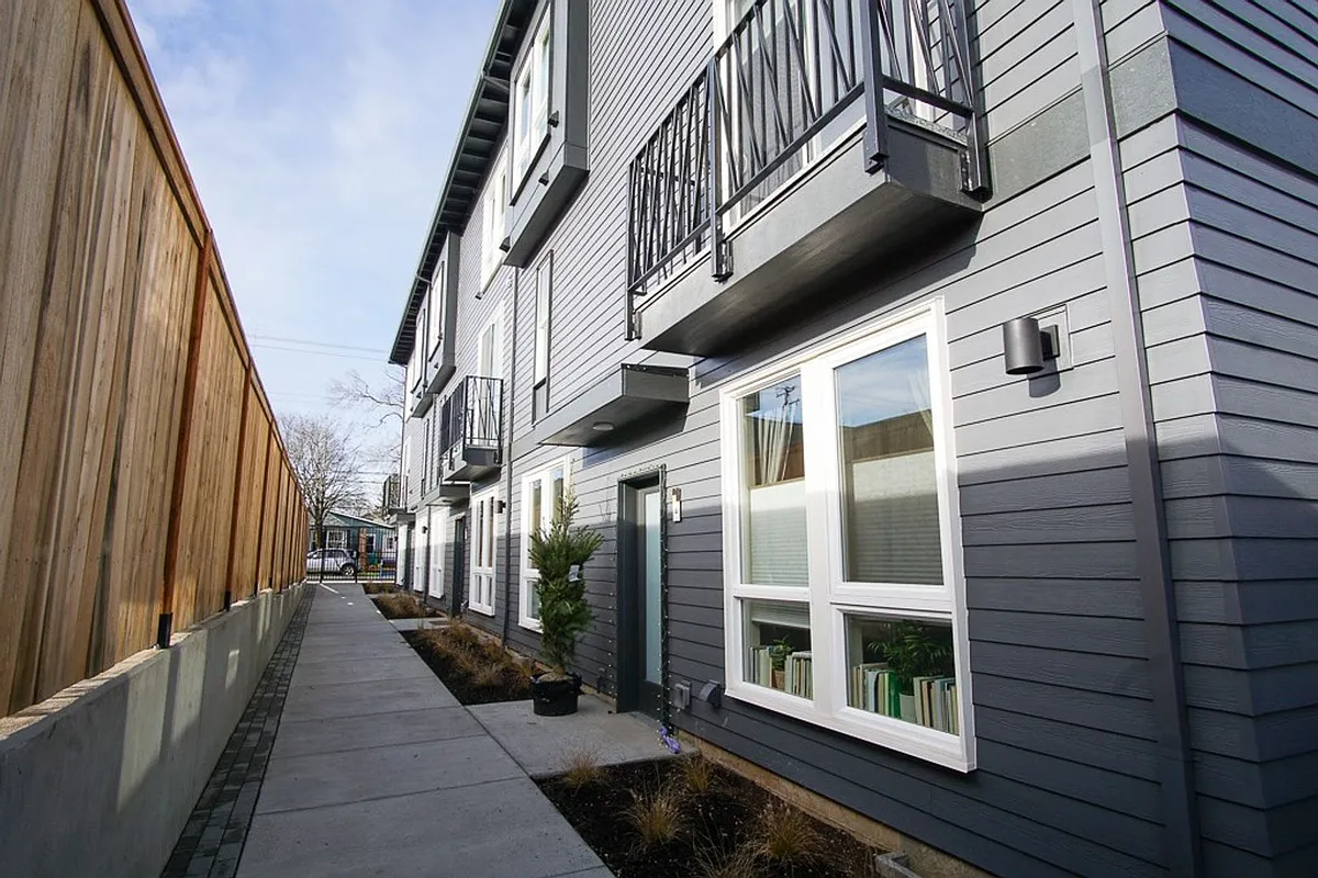 Primary Photo - Summer Special: Alberta Arts Upscale 1-Bedroom With High-End Finishes