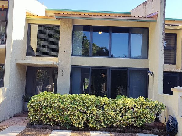 710 E Coco Plum Cir APT 7