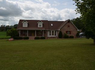 506 Stinnett Rd, Madisonville, TN 37354