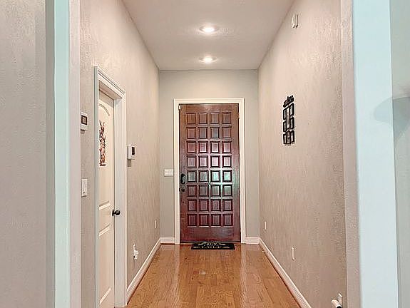 5th image of 5390 Lexington Cir