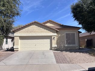 2720 E Hulet Dr, Chandler, AZ 85225