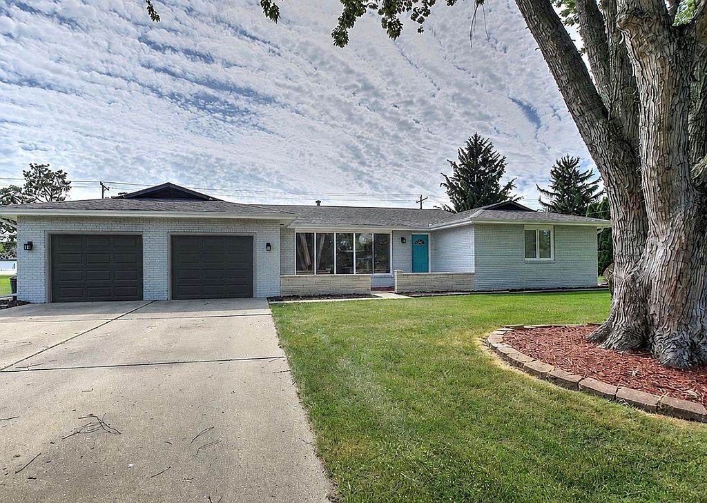840 East Dr - Property Image