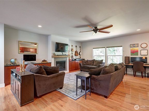 5th image of 15324 Glenshire Place SW