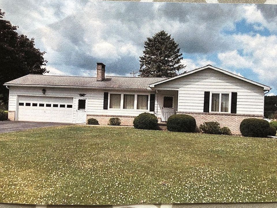 Large corner lot Golden Rod 