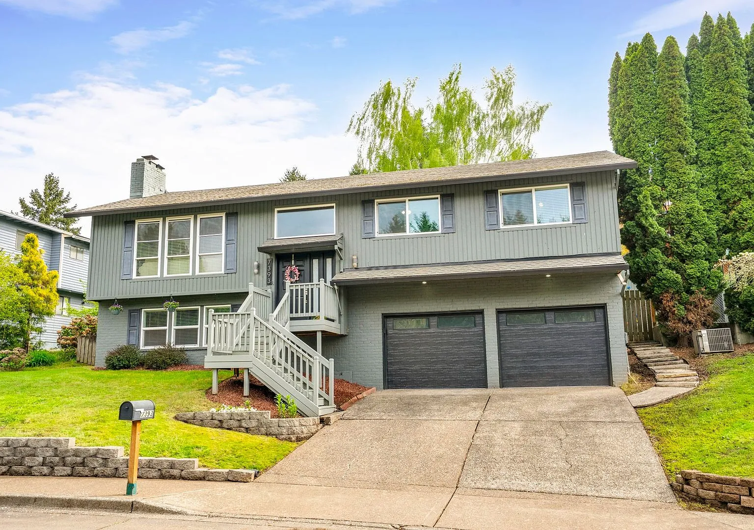 Updated 4-Bedroom Split-Level with Sport Court & Garden Yard SW Beaverton — Photo 3