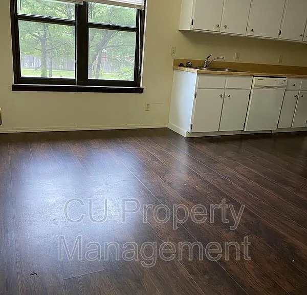 2006 Karen Ct #2 — Photo 10