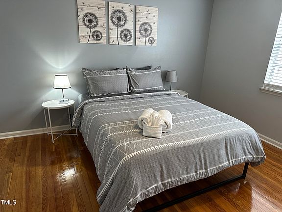 3rd image of 1002 Willow Dr APT 56