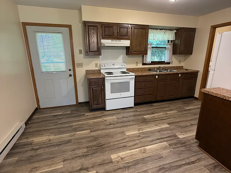 925-927 Hamilton Ave #925 — Photo 3