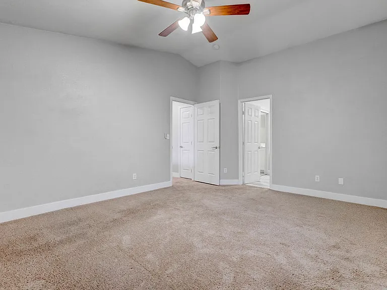 6469 Abbey Door Ct — Photo 37