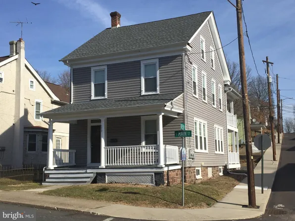239 N Main St #2, Sellersville, PA 18960