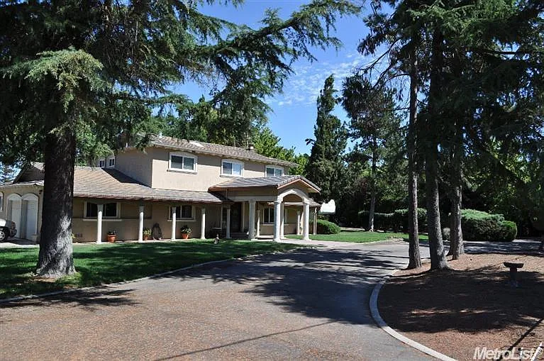 9751 Hildreth Ln photo 1