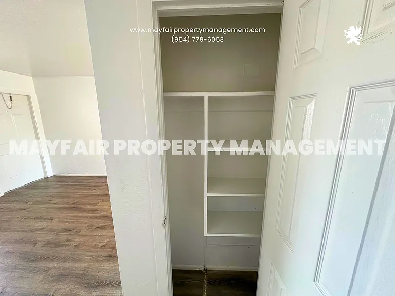 225 S B St #6 — Photo 9