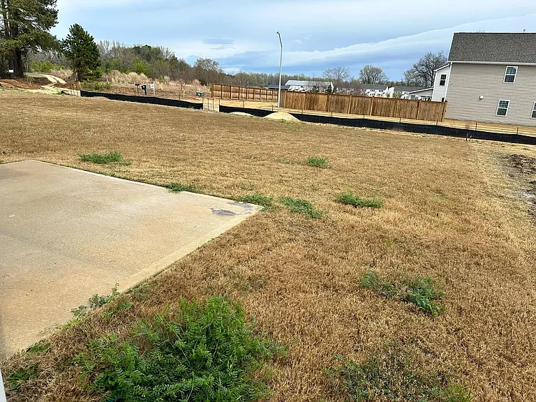 24 Blackthorn Ln — Photo 12