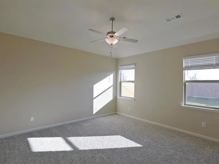 316 Sweet Pea Ln — Photo 8