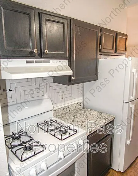 2100 Robert Wynn St — Photo 4