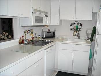 4th image of 250 Englewood Isles Pkwy APT 4