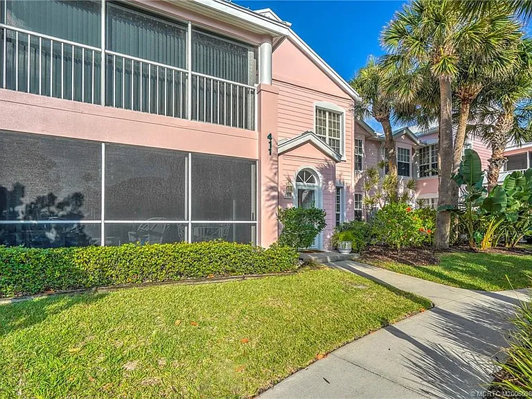 411 NE Plantation Rd #511 — Photo 3