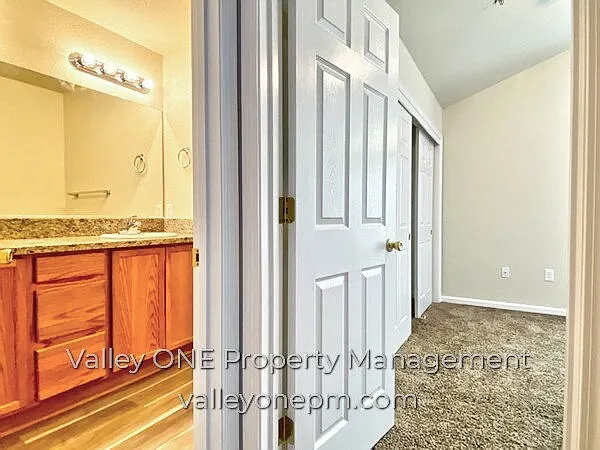 1180 E Monte Vista Ave — Photo 40