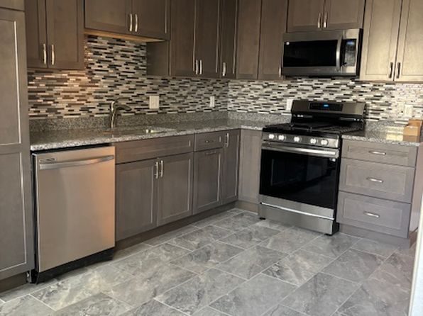 40 Maple St FLOOR 3