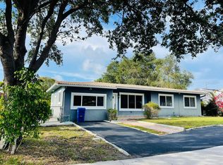 1735 NE 157th Ter, North Miami Beach, FL 33162