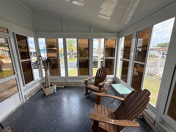 3rd image of 34034 Estates Ln