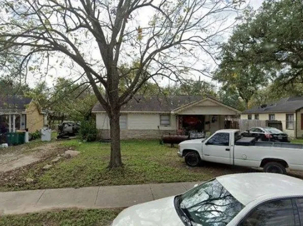 403 Lamar Dr, Pasadena, TX 77502