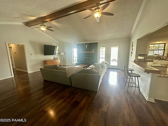 5th image of 100 Irish Bend Dr