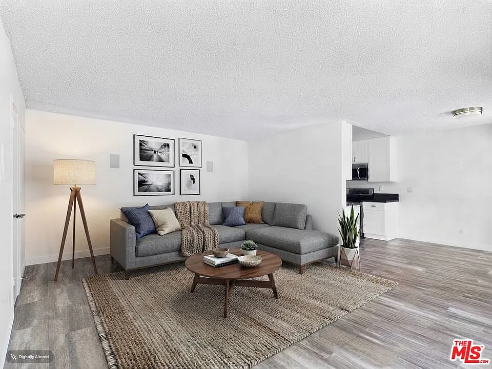 1 bed, 1.0 bath, 900 sqft, $2,750 — Photo 2