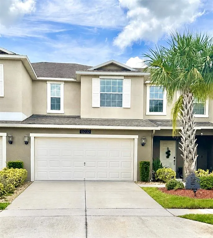 4 bed, 3.5 bath, 2031 sqft, $2,600 — Photo 1