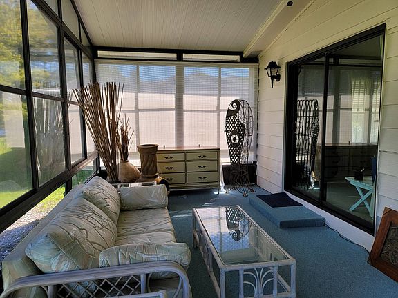 4th image of 128 Cypress Cir