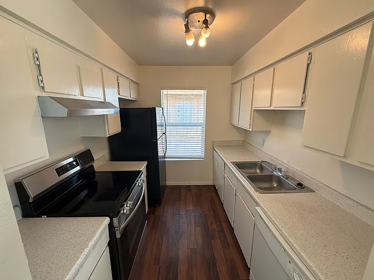 6617 W Ocotillo Rd #202 — Photo 6