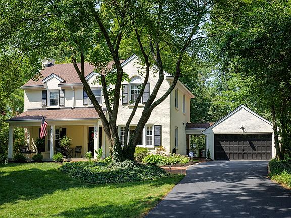 2nd image of 1605 Forest Hill Dr