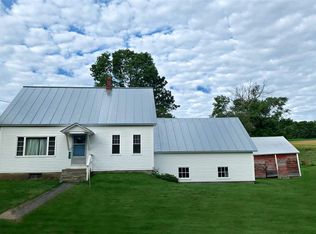 679 Bayley Hazen Rd, Peacham, VT 05862