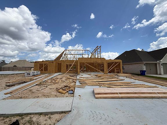 2nd image of 226 Cody Ln