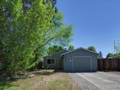 524 NW 9th St, Redmond, OR, 97756