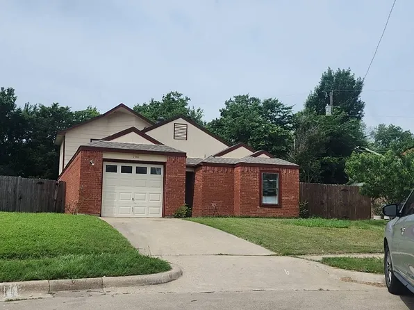 1501 Hux Ct, Irving, TX 75060