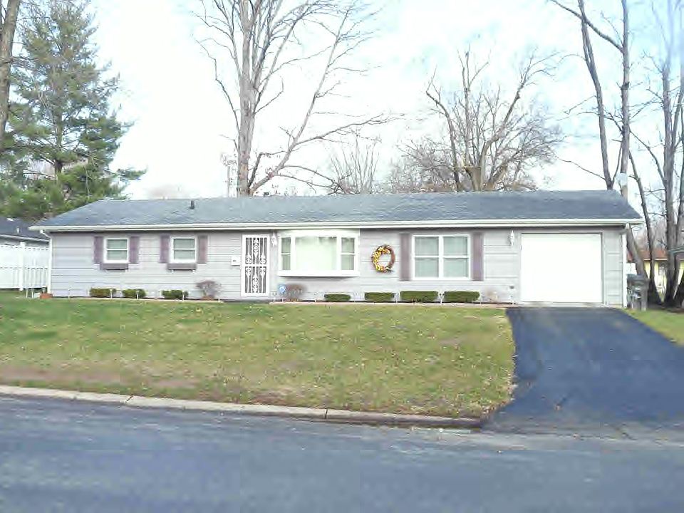1st image of 607 W Roselawn St