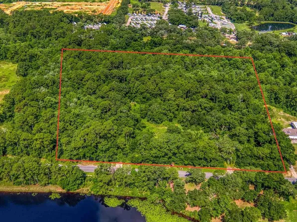 8327 Eight Mile Creek Rd, Pensacola, FL 32526